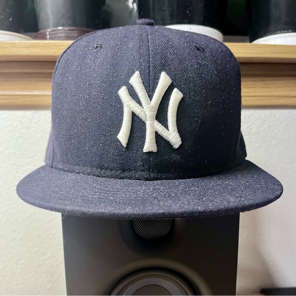 Nee  York Yankees New Era 7 3/8 - Picture 1 of 2